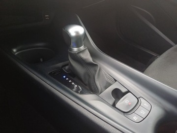 Toyota C-HR I Crossover Facelifting 1.8 Hybrid 122KM 2020 Toyota C-HR 1.8 Hybrid GPF Comfort 1.8 Hybrid GPF, zdjęcie 25