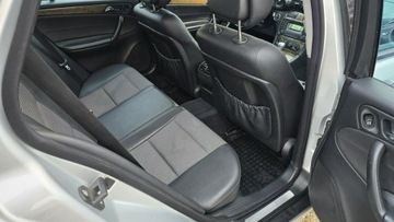 Mercedes Klasa C 2006 Mercedes C 220 ksenon, navi, 2xPDC, zdjęcie 13