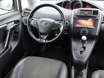 Toyota Verso Minivan Facelifting 1.8 Valvematic 147KM 2016 Toyota Verso 1.8 Valvematic, Salon Polska, GAZ, zdjęcie 6