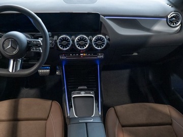 Mercedes GLA II Off-roader Facelifting 2.0 220 190KM 2025 MERCEDES-BENZ GLA 220 4-Matic AMG Line 2.0 (190KM) 2025, zdjęcie 11