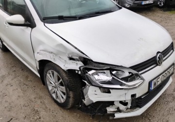 Volkswagen Polo V 2015 Volkswagen Polo 2015r, 1.2 Benzyna. Lekko uszkodzony prawy bok. Jezdzi., zdjęcie 19