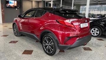 Toyota C-HR I 2018 Toyota C-HR 1.8 Hybryda Bardzo ladny stan Czarny dach Navi Kamera MOZLIWA, zdjęcie 21