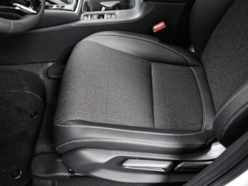 Honda HR-V III SUV Facelifting 1.5 i-MMD 131KM 2025 HONDA HR-V Advance 1.5 i-MMD CVT Suv 131KM 2025, zdjęcie 6