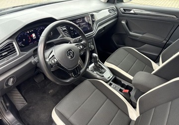 Volkswagen T-Roc I SUV 1.5 TSI ACT 150KM 2021 Volkswagen T-Roc 1.5 Benzyna 150KM, zdjęcie 11