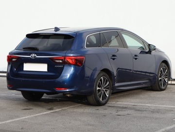 Toyota Avensis III Wagon Facelifting 2015 2.0 D-4D 143KM 2017 Toyota Avensis 2.0 D-4D, Salon Polska, Skóra, zdjęcie 4
