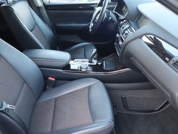 BMW X4 G01 xDrive20i 184KM 2016 BMW X4 xDrive20i, Salon Polska, Serwis ASO, 4X4, zdjęcie 8