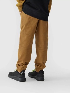 БРЮКИ ДЛЯ МАЛЬЧИКОВ 4F ДЖОГГЕРЫ ДЛЯ ДЕТЕЙ, ХЛОПОК AW23M412