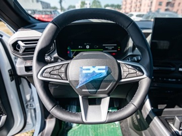 Dacia Bigster 1.8 Hybrid 156KM 2025 Od ręki - Journey 1.8 Full Hybrid 155KM / Dach panoramiczny, zdjęcie 8