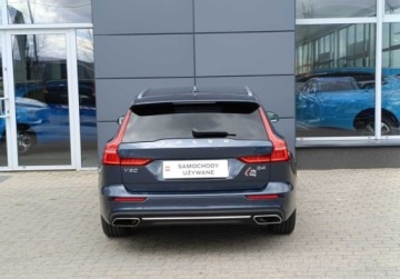 Volvo V60 II  2022 Volvo V60 2.0 MHEV 197KM Inscription Getr FV23 Salon PL Serwis ASO Gwaranc, zdjęcie 6