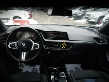 BMW Seria 1 F40 2021 BMW 118 M pakiet Salon PL stan idealny Gwarancja, zdjęcie 15