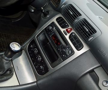 Mercedes 2002 MERCEDES-BENZ KLASA C coupe C 180 129 KM, zdjęcie 32