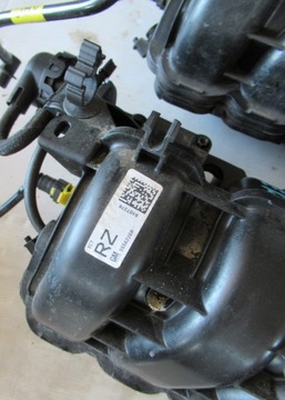 CORSA D 1.2 16V KOLEKTOR SACÍ/ZBĚRNÉ 55563664