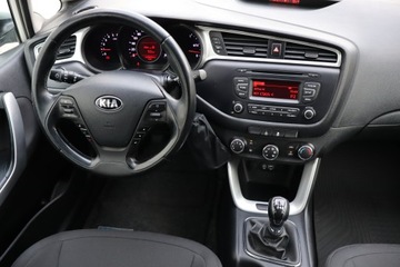 Kia Ceed II Kombi Facelifting 1.4 CRDi 90KM 2017 Kia Ceed 1.4 CRDi, Salon Polska, Serwis ASO, zdjęcie 6