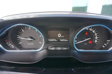 Peugeot 2008 I SUV Facelifting 1.6 BlueHDi 120KM 2016 Peugeot 2008 123000km navi serwis ASO z Niemiec, zdjęcie 4