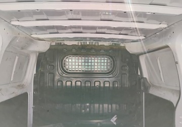 Nissan NV200 2017 Nissan NV200 2017r, ELEKTRYK. AUTOMAT. Lekko uszkodzony przod. Jezdzi., zdjęcie 25