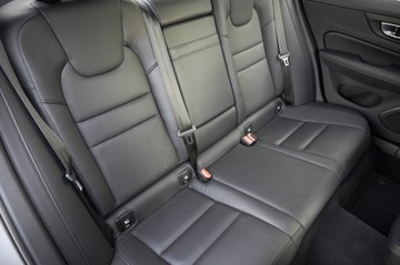 Volvo S60 II Sedan Facelifting 2.0 T4 DRIVE-E 190KM 2019 INSCRIPTION__ KAMERY 360__PANORAMA__HARMAN KARDON, zdjęcie 27