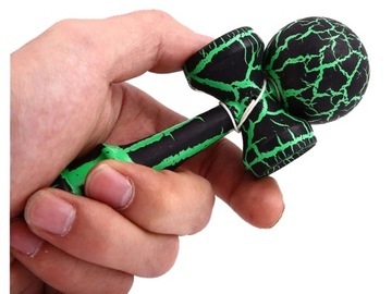 KENDAMA DREWNIANA JAPOŃSKA GRA ZRĘCZNOŚCIOWA GREEN