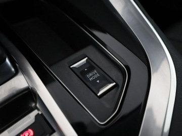 Peugeot 5008 II Crossover Facelifting 1.2 PureTech 130KM 2022 Peugeot 5008 FV23% 7 os. automat full LED, zdjęcie 29