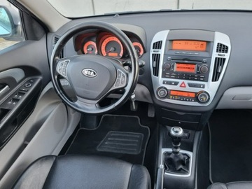 Kia Ceed I Hatchback 2.0 143KM 2008 Kia Cee&#039;d 2.0, zdjęcie 18