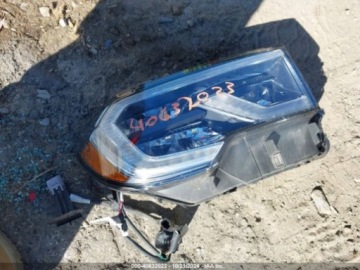 Toyota Sequoia II 2022 Toyota Sequoia sr5, 2022r., 5.7L 5.7 Benzyna 381KM, zdjęcie 8