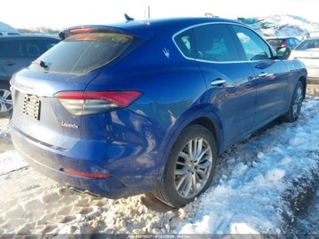 Maserati Levante 2022 Maserati Levante Gt 2022 3.0 Benzyna 345KM, zdjęcie 5