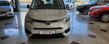 Toyota 2022 Toyota Proace City Verso Polski salon 130KM Long 7foteli Perfekcyjny stan, zdjęcie 1