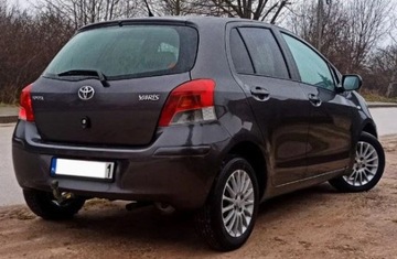 БУКСИРОВОЧНЫЙ КРЮК В КОМПЛЕКТЕ TOYOTA YARIS 2 II с 2006+