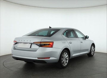 Skoda Superb III Liftback Facelifting 1.5 TSI 150KM 2019 Skoda Superb 1.5 TSI, Salon Polska, Klima, zdjęcie 4