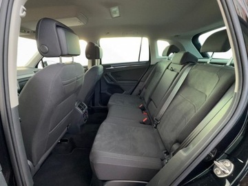 Volkswagen Tiguan II SUV Facelifting 2.0 TDI 200KM 2021 Volkswagen Tiguan 2.0 Diesel 200KM, zdjęcie 17