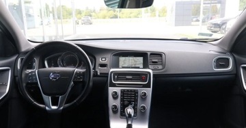 Volvo V60 I Kombi Facelifting 2.0 D3 DRIVE-E 150KM 2016 Volvo V60 2.0 150KM SUMMUM 2 Wlasciciel Serwisowany 2.0 Diesel 150KM, zdjęcie 10