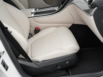 Mercedes GLC C254/X254 SUV Plug-In 2.0 300de 335KM 2024 Mercedes GLC 300 DX25921#300 DE 4-MATIC Avantgarde, zdjęcie 25