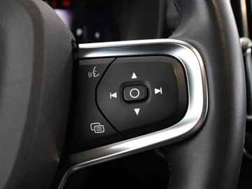 Volvo XC40 Crossover Facelifting 2.0 B3 163KM 2023 Volvo XC 40 FV23 2.0 B4 Core Automat Tempomat, zdjęcie 31