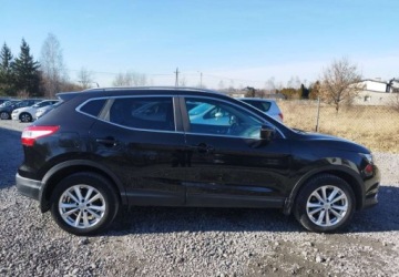 Nissan Qashqai II Crossover 1.6 dCi 130KM 2016 Nissan Qashqai Nissan Qashqai 1.6 dci klima kamery 360 stan bdb gwarancja, zdjęcie 7