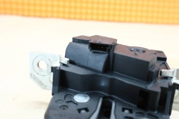 MERCEDES W246 ЗАМОК КРЫШКИ БАГАЖНИКА 2467400035