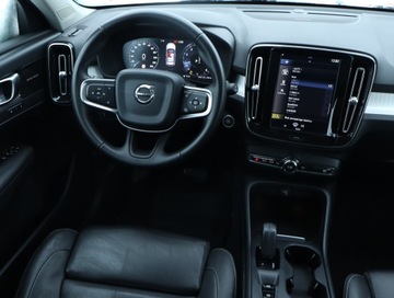 Volvo XC40 Crossover 2.0 T4 190KM 2019 Volvo XC40 T4, Salon Polska, Serwis ASO, 4X4, zdjęcie 6