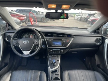 Toyota Auris II Touring Sports Facelifting 1.8 Hybrid 136KM 2015 Toyota Auris Selection Hybryda Kamera Podgrzewanie, zdjęcie 9