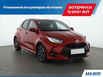 Toyota Yaris IV Hatchback 1.5 Dynamic Force 125KM 2022 Toyota Yaris 1.5 VVT-i, Salon Polska