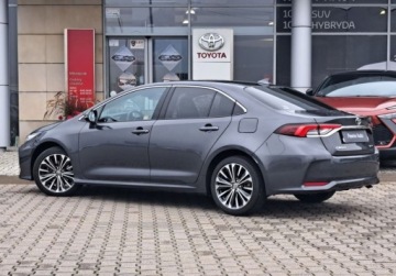 Toyota Corolla XII Sedan Facelifting 1.8 Hybrid 140KM 2024 Toyota Corolla Toyota Corolla 1.8 Hybrid Style ASO Salon PL Pierwszy, zdjęcie 3