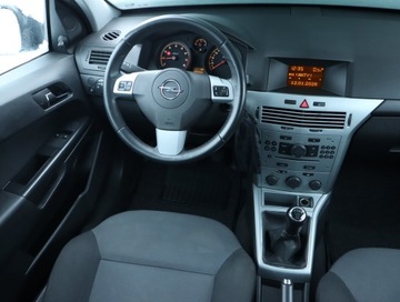 Opel Astra H Hatchback 5d 1.4 TWINPORT ecoFLEX 90KM 2010 Opel Astra 1.4 16V, Salon Polska, Klima, zdjęcie 6