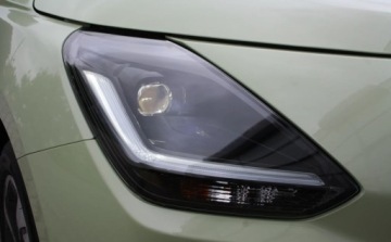 Suzuki Swift VI Hatchback Facelifting 1.2 DualJet SHVS 83KM 2025 Suzuki Swift DEMO Elegance 1.2 mild Hybrid 2WD CVT 1.2 Hybryda 83KM, zdjęcie 17