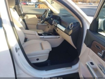 Mercedes GLB 2023 Mercedes-Benz GLB 2023 r., 2,0L 250 4MATIC 2.0 Benzyna 221KM, zdjęcie 8