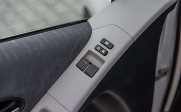 Toyota Yaris II Hatchback 5d 1.33 Dual VVT-i 101KM 2009 Toyota Yaris Toyota Yaris 1.3 Benzyna 101KM, zdjęcie 7