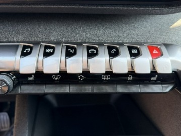 Peugeot 3008 II Crossover 1.2 PureTech 130KM 2017 Peugeot 3008 Opłacony Mały przebieg 1.2 Allure, zdjęcie 14