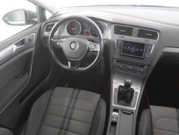 Volkswagen Golf VII Variant 1.6 TDI CR DPF BlueMotion Technology 90KM 2016 VW Golf 1.6 TDI, Salon Polska, VAT 23%, Klima, zdjęcie 6