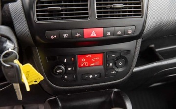 Fiat Doblo III Van 1.6 Multijet 16v 105KM 2011 Fiat Doblo 1.6D 105KM Climatron Alu Relingi Hak Serwis Gwarancjia 1.6, zdjęcie 18