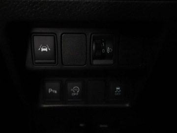 Nissan Qashqai II Crossover 1.2 DIG-T 115KM 2015 Nissan Qashqai navi klima auto kamera i czujniki, zdjęcie 31