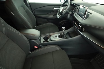 Nissan Qashqai III Crossover 1.3 DIG-T MHEV 140KM 2022 Nissan Qashqai 1.3 DIG-T MHEV, Salon Polska, zdjęcie 6