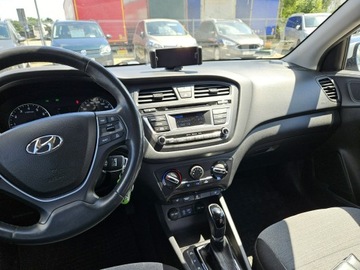 Hyundai i20 I Hatchback 5d Facelifting 1.4 CVVT 100KM 2015 Hyundai i20 1,4 benzyna 100KM automat salon polska, zdjęcie 9