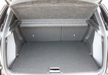 Peugeot 2008 II SUV Facelifting 1.2 PureTech 130KM 2024 Peugeot 2008 Allure Opcje EAT8 2024 Od RiA 1.2 Benzyna 130KM, zdjęcie 21