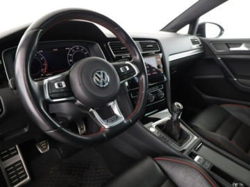 Volkswagen Golf VII GTI 3d Facelifting 2.0 TSI 245KM 2019 Volkswagen Golf full LED skóra el. sterowane, zdjęcie 13